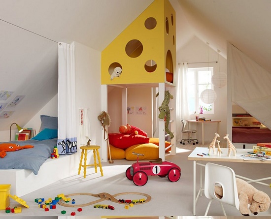Комната для детей на мансарде